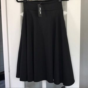 Agnes & Dora small midi skirt